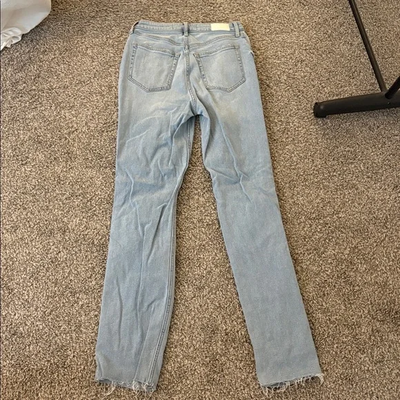 Hollister Ultra High Rise 90s Vintage Straight Jeans - Picture 5 of 5